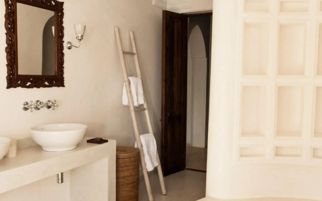 Qambani Luxury Resort