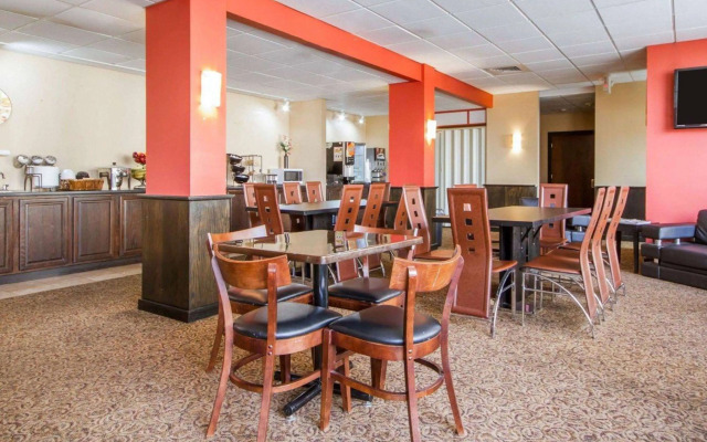 Wingate by Wyndham Sheboygan