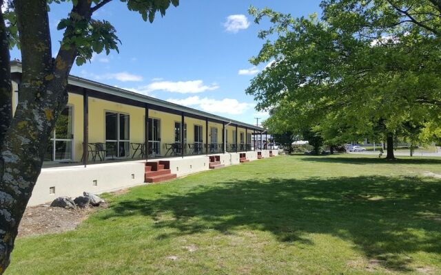 High Country Motel and Backpackers