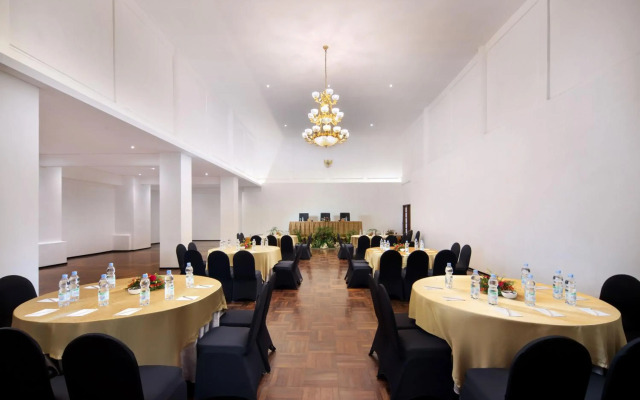 Royal Hotel and Villa Trawas