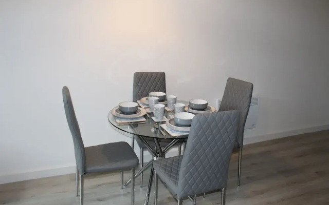 Luxury 1-bed Apartment Bradford Free Parking
