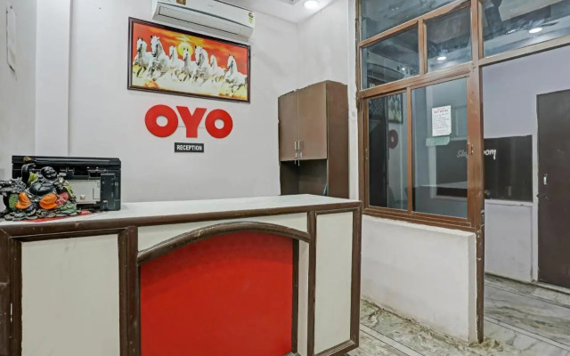 Oyo 84959 Tyagi Palace