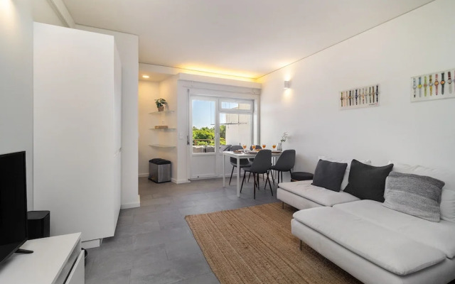Study & Surf Carcavelos 1-Bed By Beach & Nova Sbe