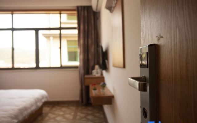 Shengsi Jun from the Inn