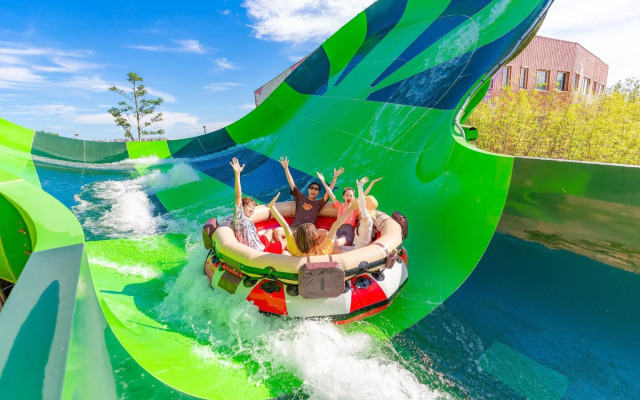 Shanghai Haichang Ocean Park Theme Resort Hotel