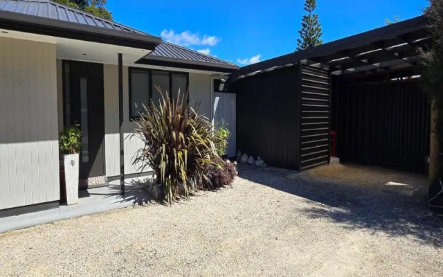 The Rocks Chalets — 3-star hotel in Takaka