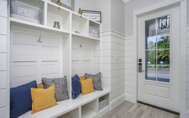 Beach Living - 1674084
