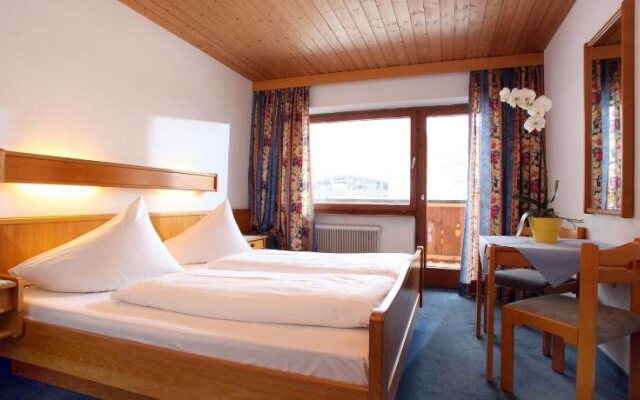 Hotel Taxacher