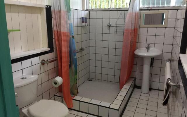 Cinco Ceibas Reserve & Park