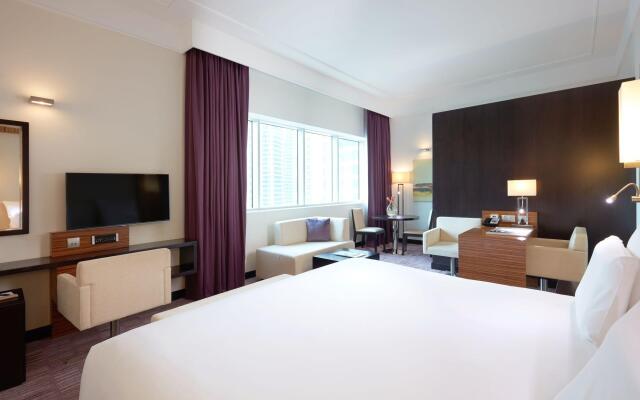 Pullman Dubai Jumeirah Lakes Towers - Hotel and Residence