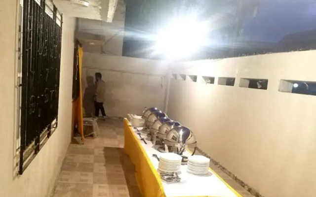 Hotel Executive Lodge