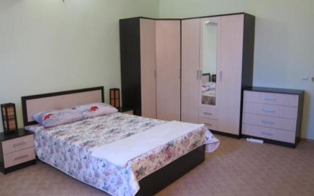Guest House on Gagarina 135