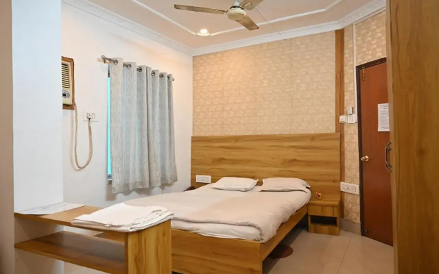 OYO 27950 Hotel Priyanka International