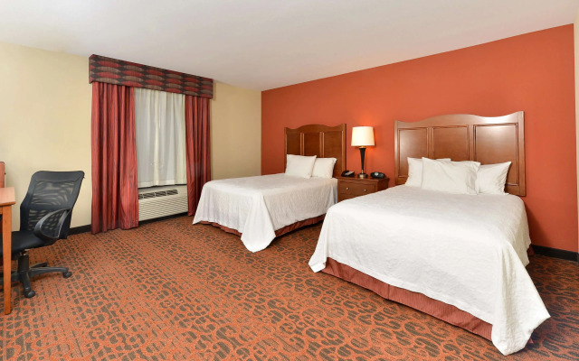 Hampton Inn Clinton, IA