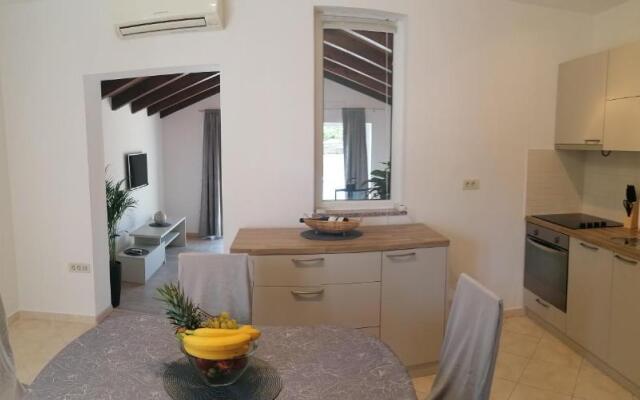 Cozy House with Pool near Rovinj
