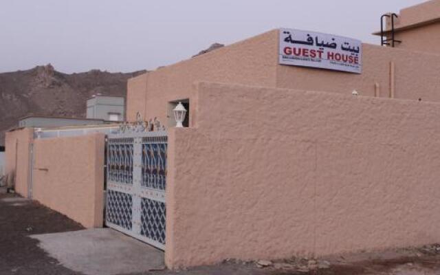 Hoota Guest House