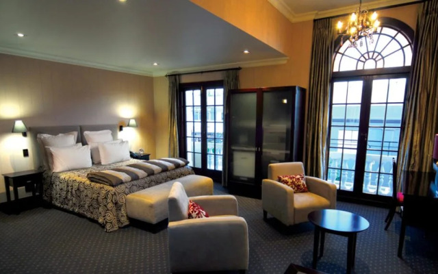 The Crown Hotel Napier