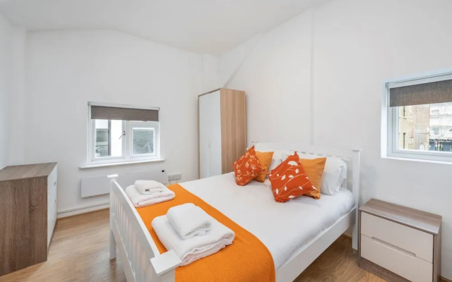 The Cutesy - Fitzrovia - by Frankie Says