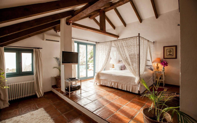The Urban Villa