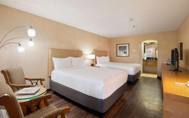 Best Western Plus Las Brisas Hotel