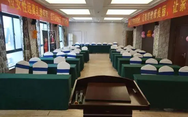 the Every Day Hotel
