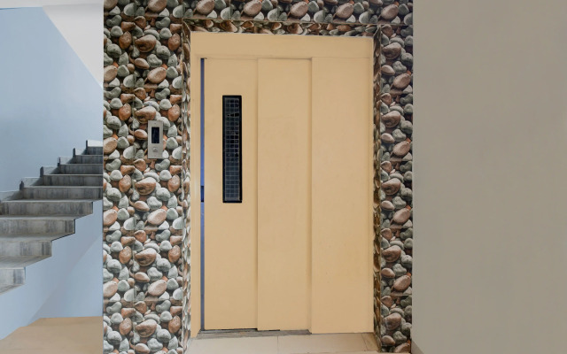 Super Townhouse Cherlapally Bus Terminal Formerly Hotel Chakripuram