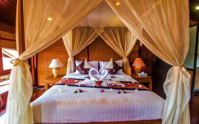 Erawan Villa Hotel