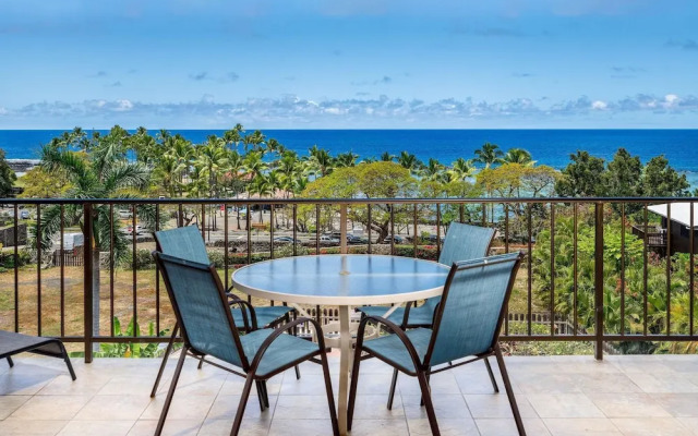 Kahaluu Bay Villas 304