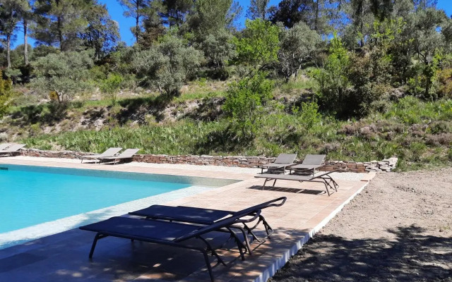 Studios indépendants dans grand Domaine en pleine nature