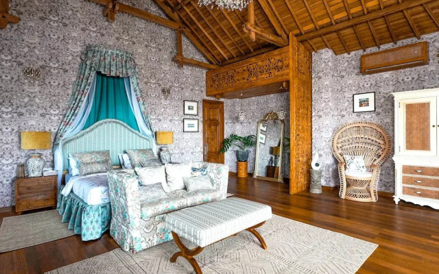 Luxurious Arakana Villa with Pool