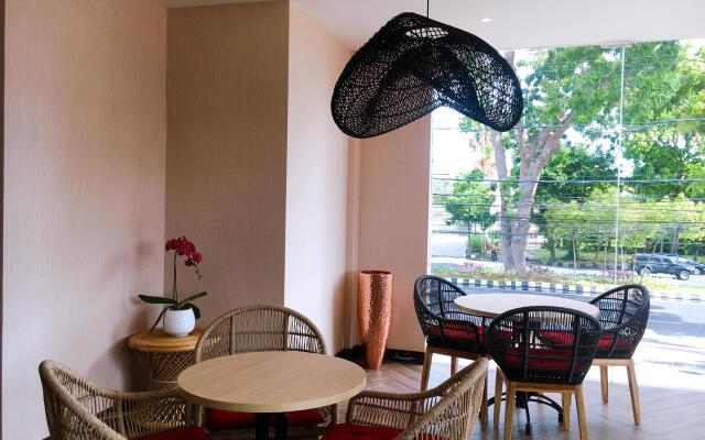 Four Star by Trans Hotel Sanur