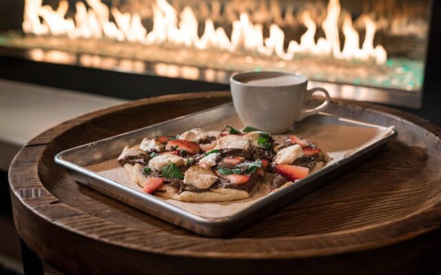 MOXY Seattle Downtown