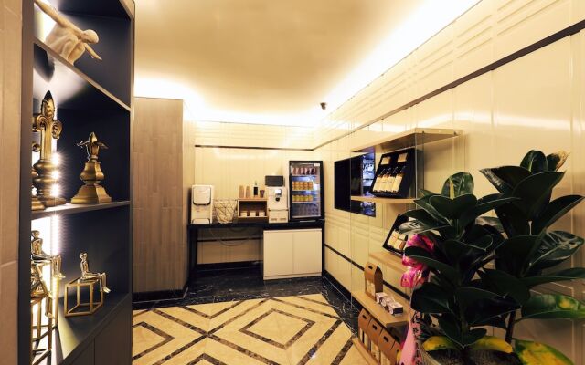 MARI boutique hotel