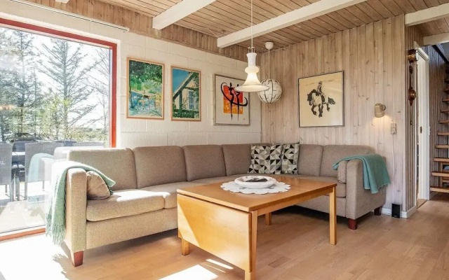 6 Person Holiday Home in Thyholm
