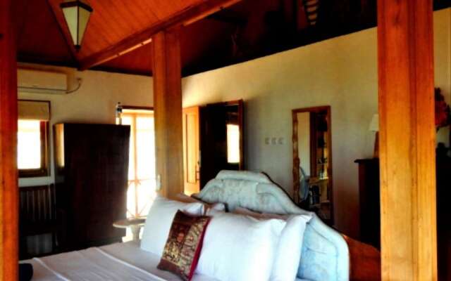 Breve Azurine Lagoon Retreat