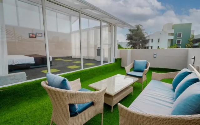 The Retreat-Glasshouse bungalow