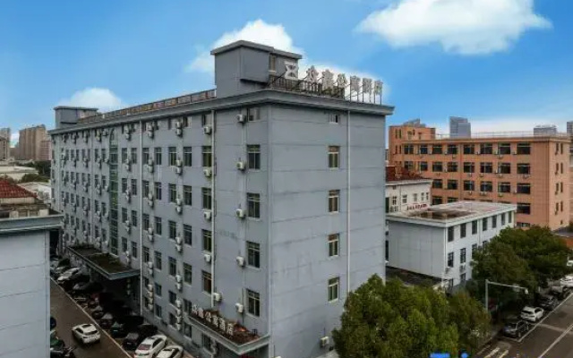 Zhongxin Apartment (Fenghua E-commerce Park)
