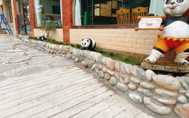 Bifeng Renjia Panda B&B