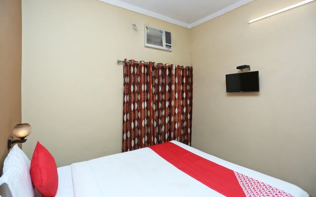 OYO 12777 Hotel Classic