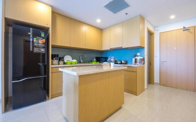 4 Season Apartments