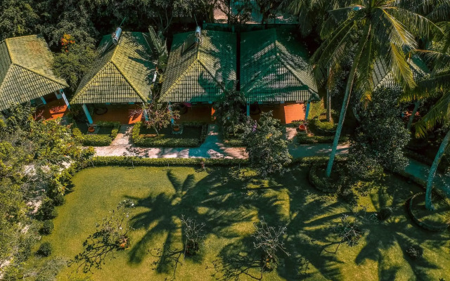 Famiana Green Villa