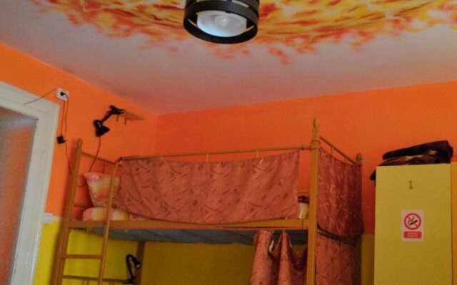FreeBorn Hostel