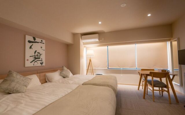 Minn Higashi Ueno