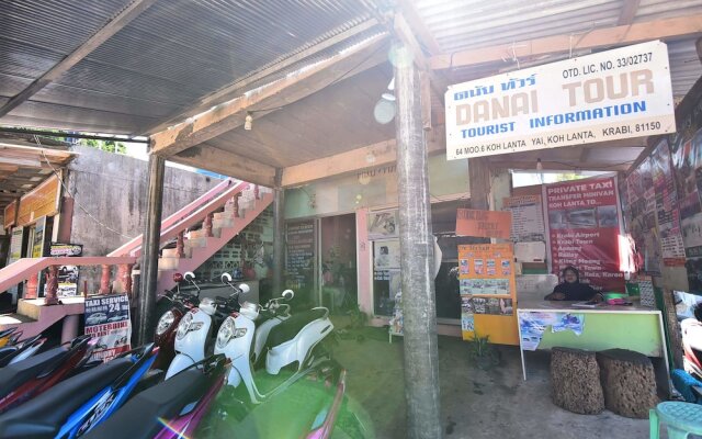 Lanta Danai Guesthouse