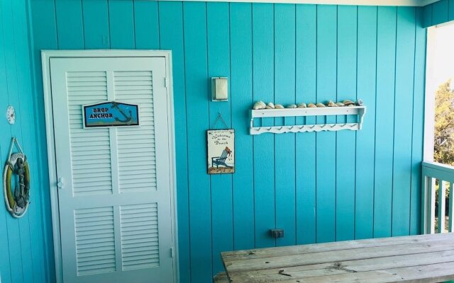 Drop Anchor - 1b 2 Bedroom Home by RedAwning