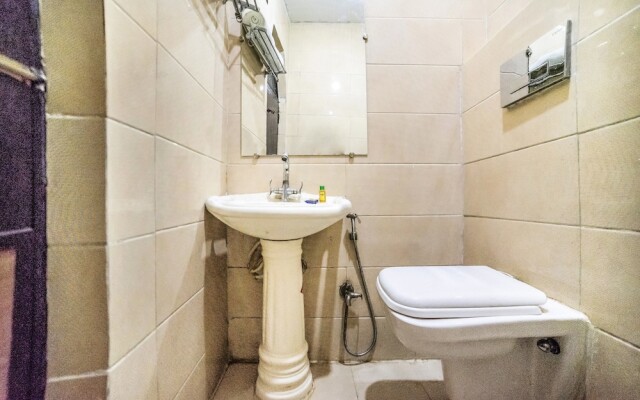 FabHotel Landmark Awadh