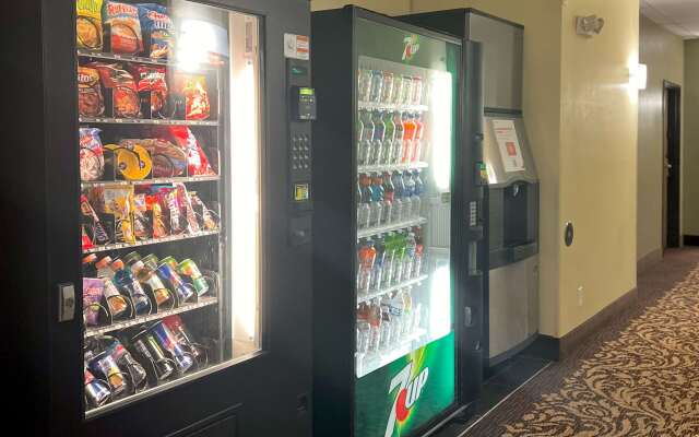 Quality Inn & Suites Wisconsin Dells Downtown - Waterparks Area
