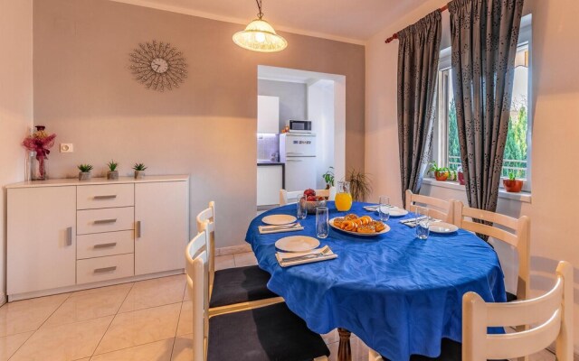Stunning Home in Fazana With Wifi and 2 Bedrooms