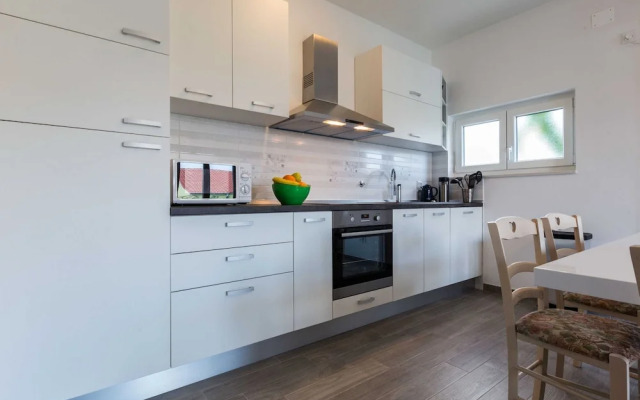 Spacious Zadar Apartments Near Beach