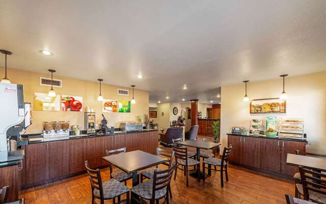 Quality Inn Three Rivers